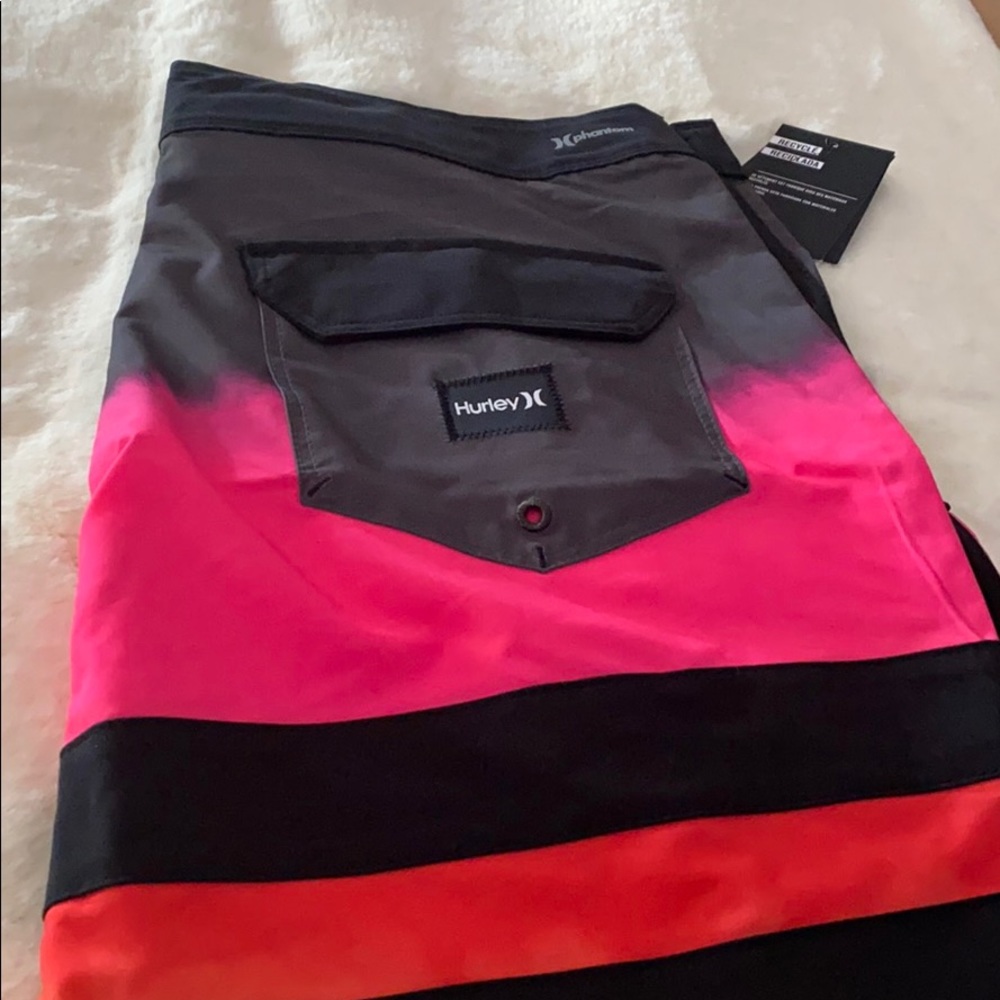 Hurley Men’s board shorts - Picture 6 of 12